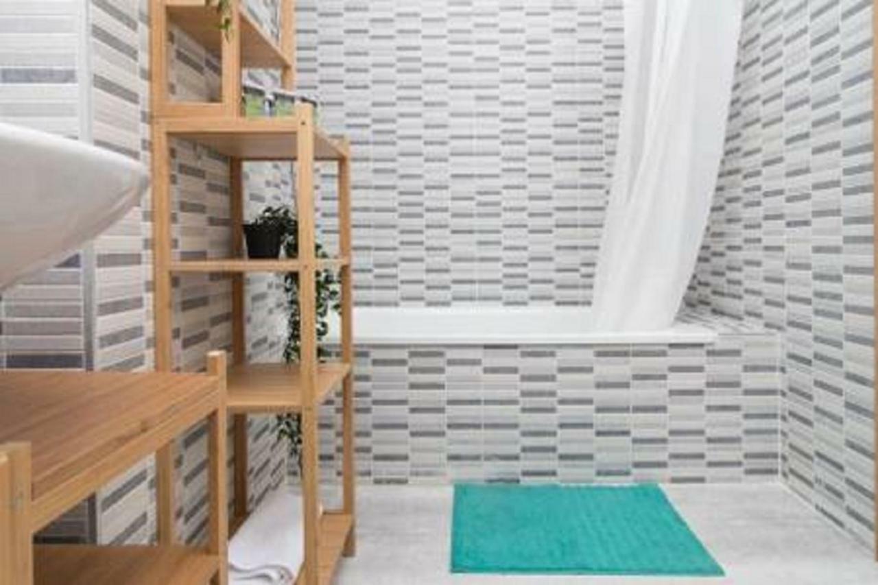 Family Patio&swimming Pool In Center Appartement *