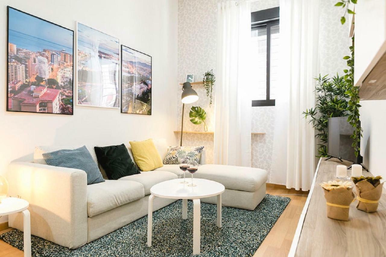 Family Patio&swimming Pool In Center Appartement *